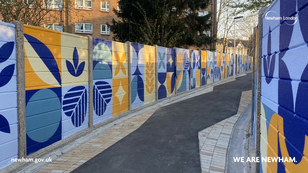 Aldersbrook lane alleyway