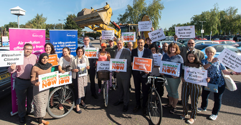 Mayor of Newham, Rokhsana Fiaz visited staff at Newham University Hospital, where she launched a consultation on draft plans to tackle poor air quality in the borough.