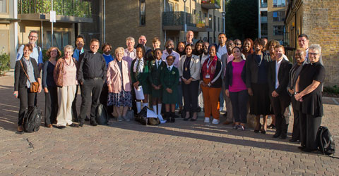 Newham Mayor Rokhsana Fiaz paid a visit to St Clements Avenue Community Land Trust with Newham Citizens, who are part of East London Communities Organisation (TELCO).