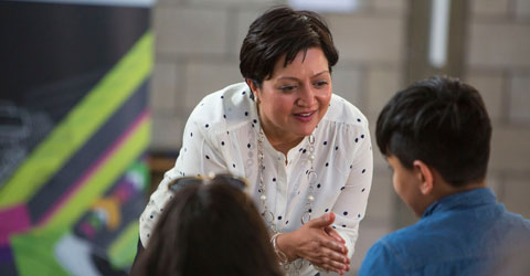 Mayor Rokshana Fiaz talking to young people