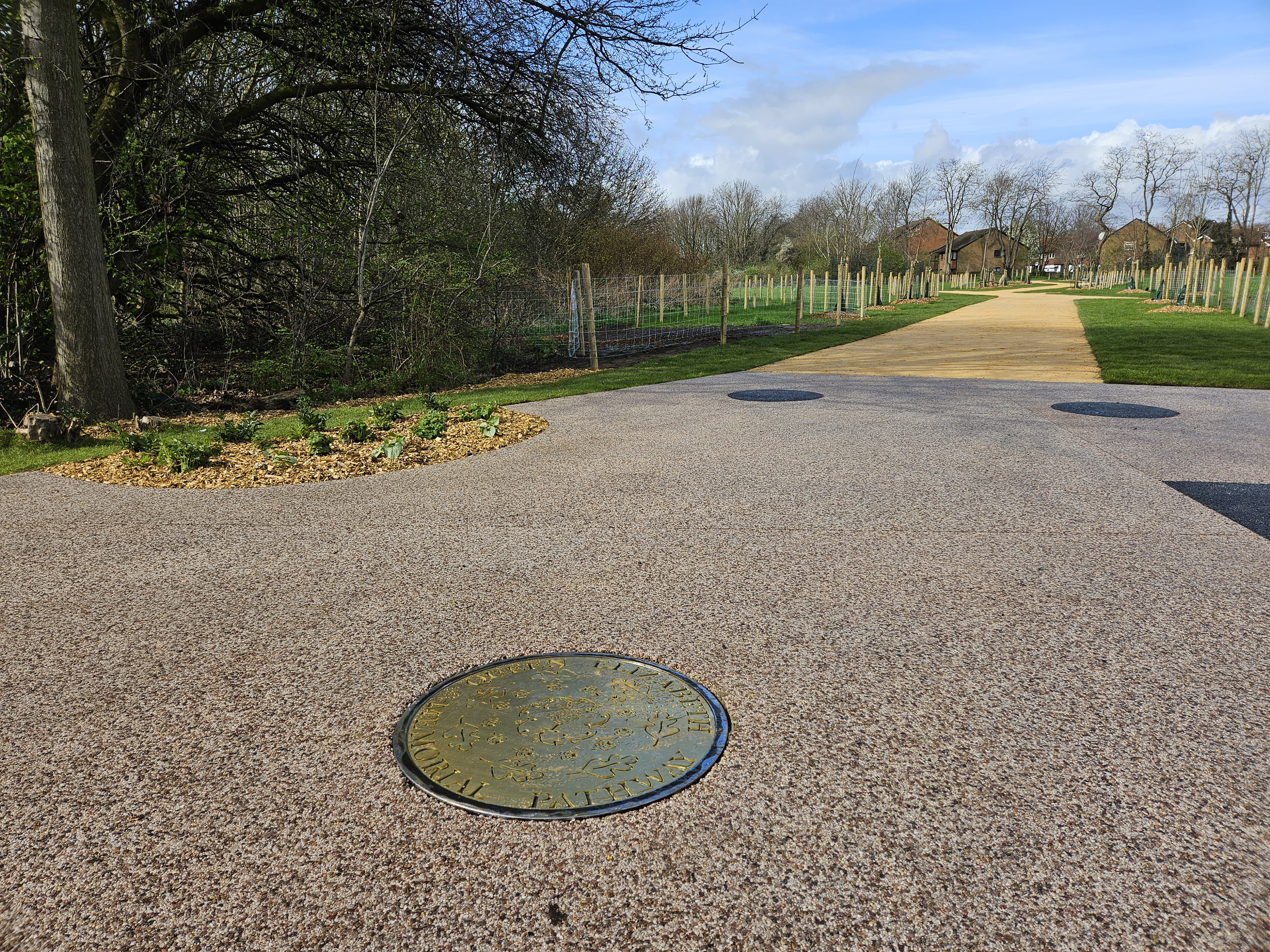 Queen elizabeth memorial pathway